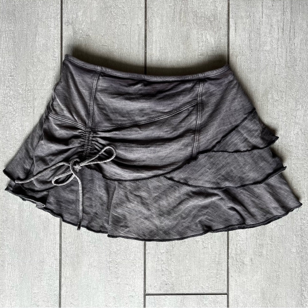 Urban Outfitters BDG Luna Ruffle Ruched Mini Skirt XS Micro Low Rise Y2K Layers